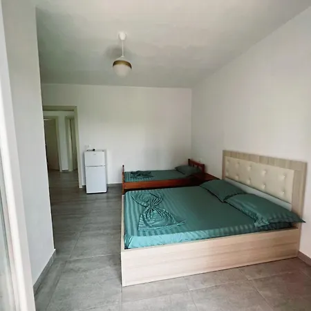 Manuel * Шенджин