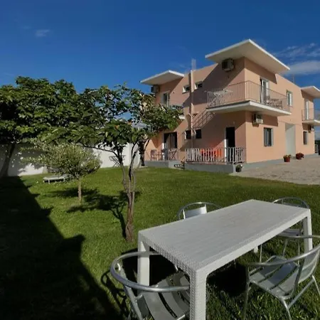 Апартаменты Manuel