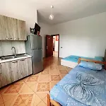 Manuel Apartamento Shëngjin