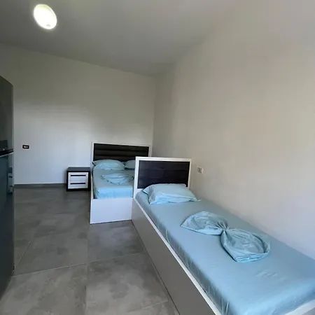Manuel