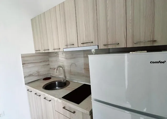 Manuel Apartment Shëngjin