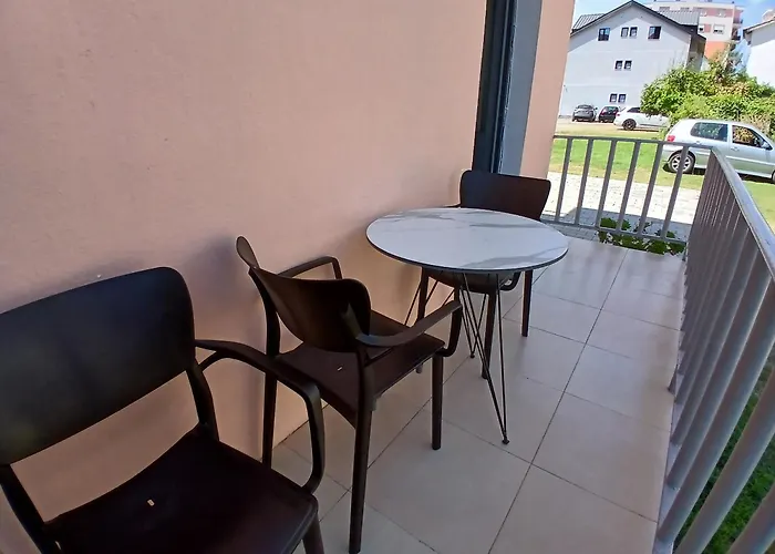 Apartamento Manuel Shëngjin